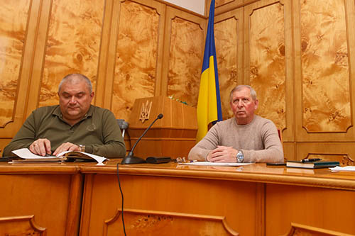 Круглий стіл "Право на працю для всіх" Круглий стіл "Право на працю для всіх"
