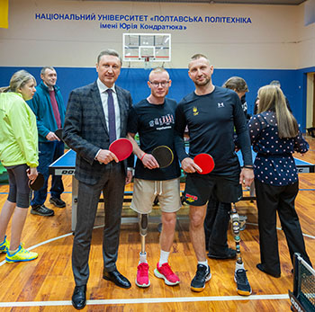 Унікальний теніс серед людей з інвалідністю.