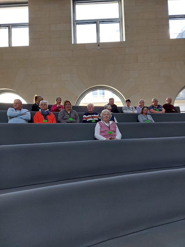 Inklusion gemeinsam gestalten- selbstbestimmt und würdevoll Inklusion gemeinsam gestalten- selbstbestimmt und würdevoll